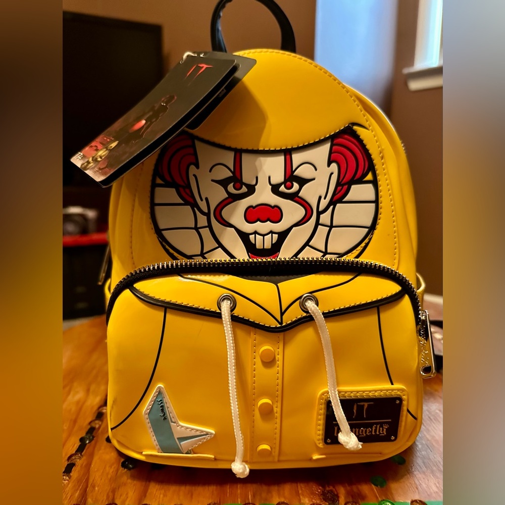 Loungfly It Pennywise Raincoat Cosplay Glow Mini Backpack